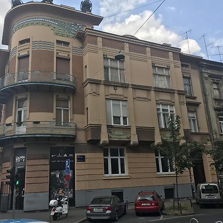 哈茨欧瓦路克斯服务式公寓 萨格勒布 外观 照片